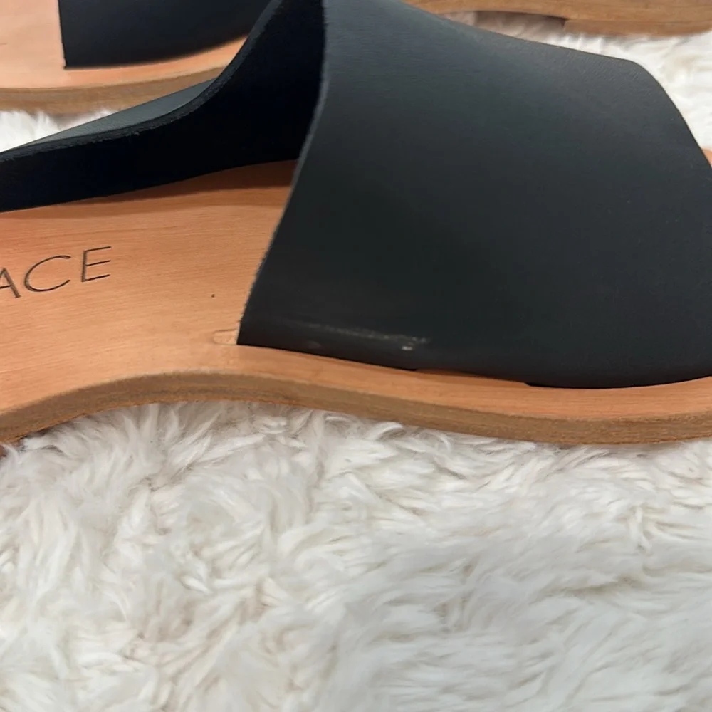 L Space - Laguna Sandal.